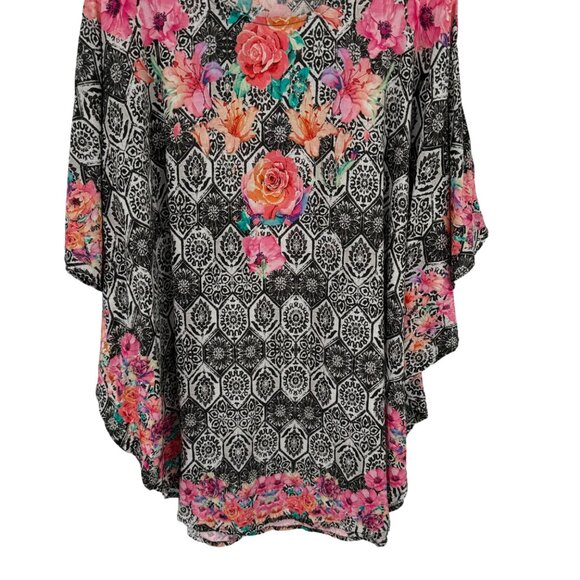 Tolani Collection Floral Print Tunic Top Size Medium Modal Boho Womens Blouse - Picture 3 of 10